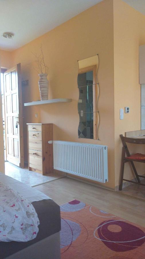 Studio In Balatonlelle 33519 Eksteriør billede